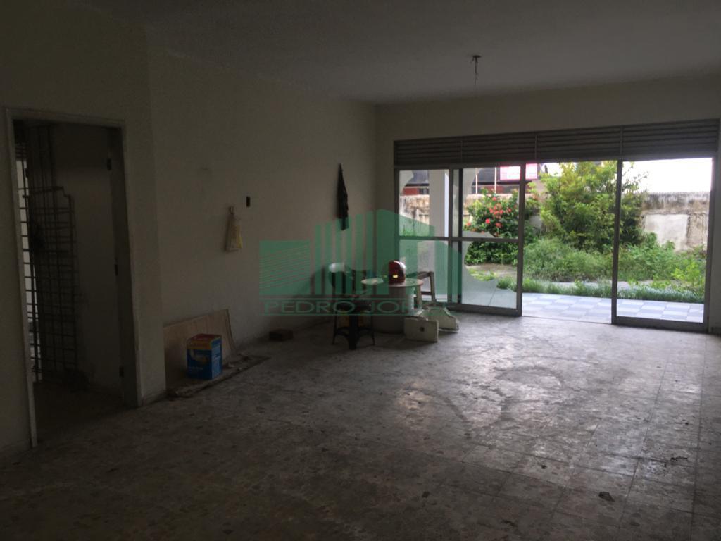 Casa à venda e aluguel com 5 quartos, 360m² - Foto 5