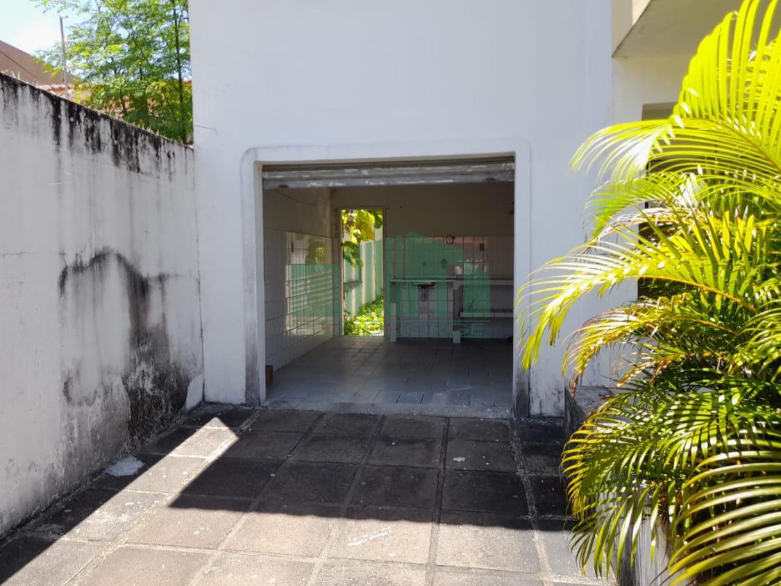 Casa à venda e aluguel com 5 quartos, 280m² - Foto 5