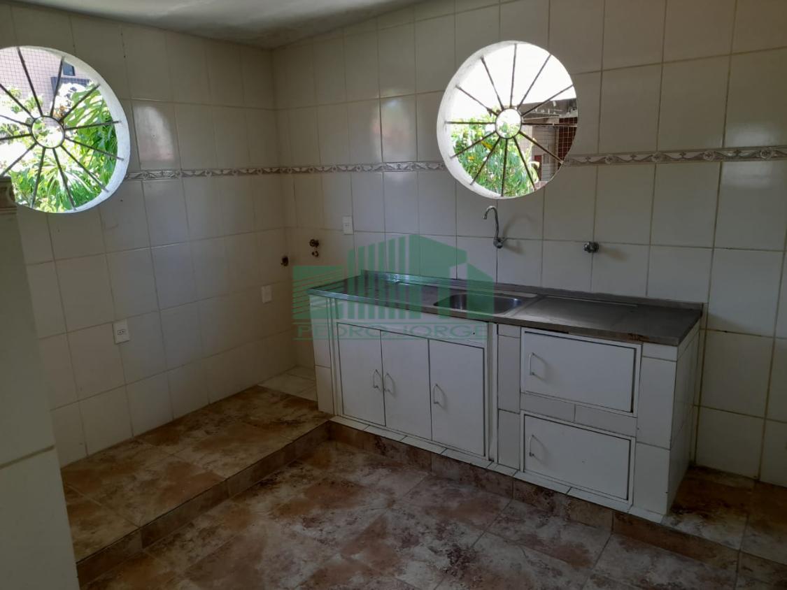 Casa à venda e aluguel com 5 quartos, 280m² - Foto 12