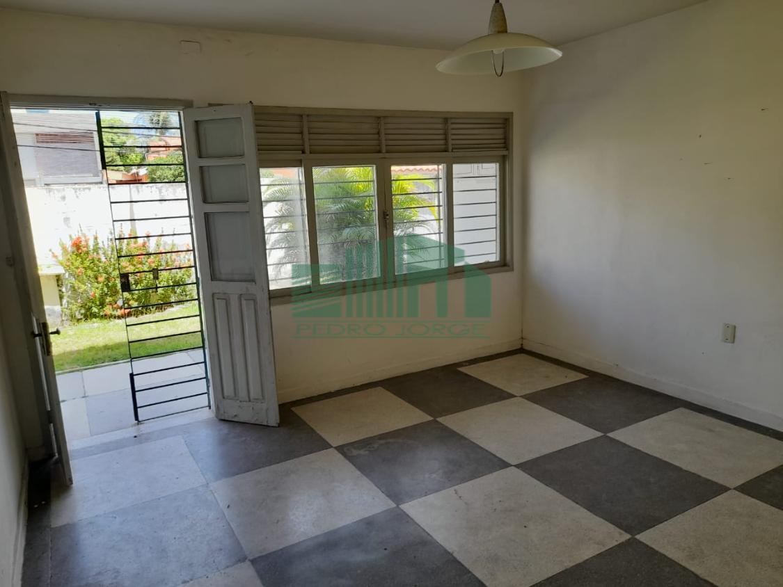 Casa à venda e aluguel com 5 quartos, 280m² - Foto 9