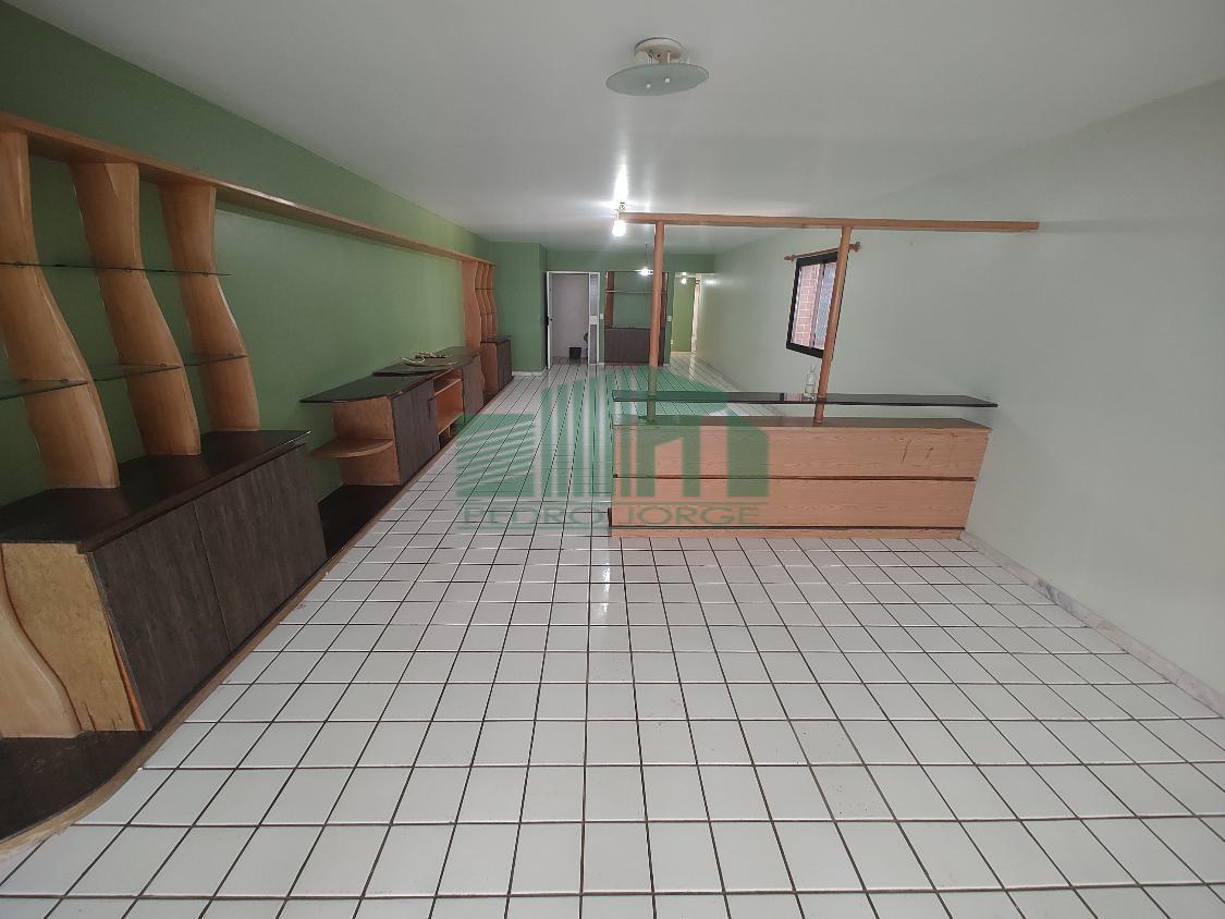 Apartamento à venda com 4 quartos, 211m² - Foto 4