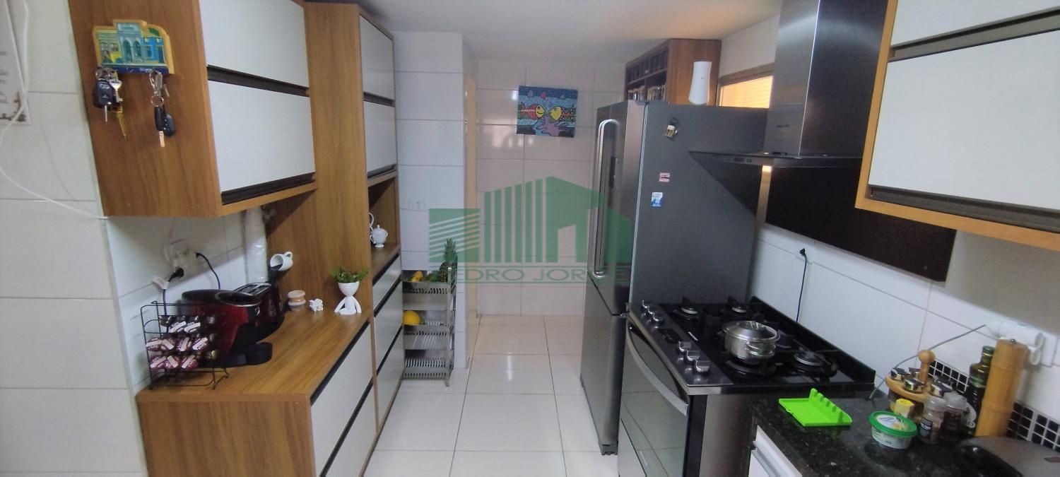 Casa à venda com 4 quartos, 200m² - Foto 18