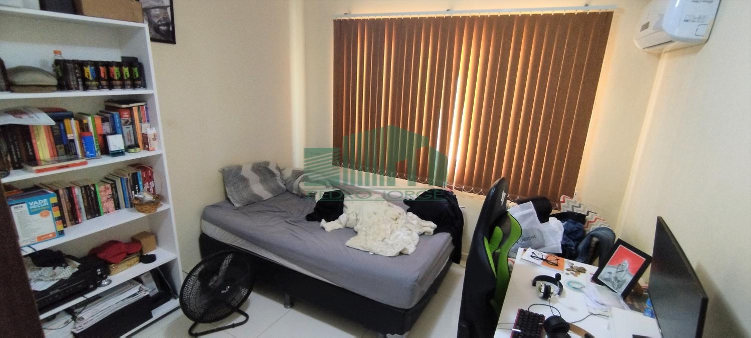 Casa à venda com 4 quartos, 200m² - Foto 13