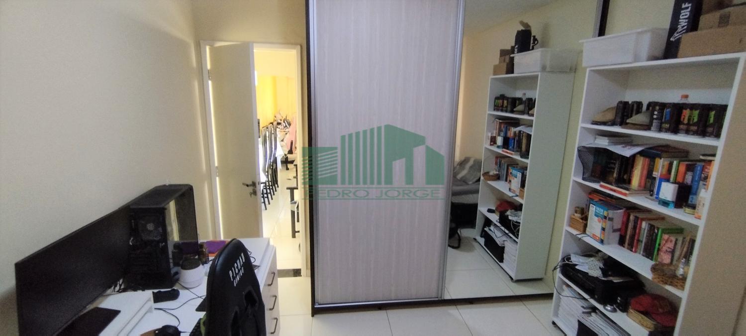 Casa à venda com 4 quartos, 200m² - Foto 14