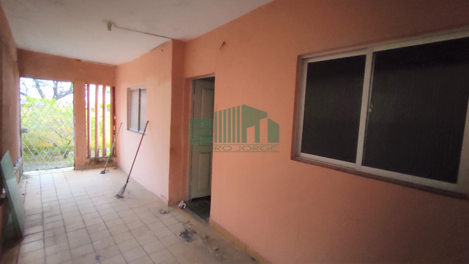 Casa à venda com 6 quartos, 400m² - Foto 4