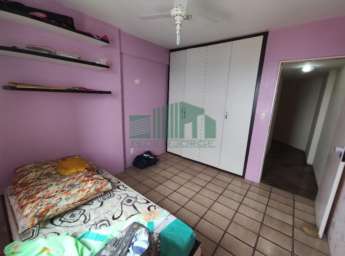 Apartamento à venda com 3 quartos, 192m² - Foto 13