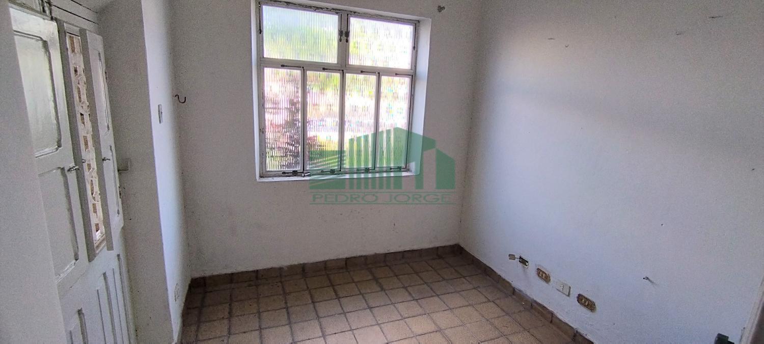 Casa à venda e aluguel com 4 quartos, 200m² - Foto 11