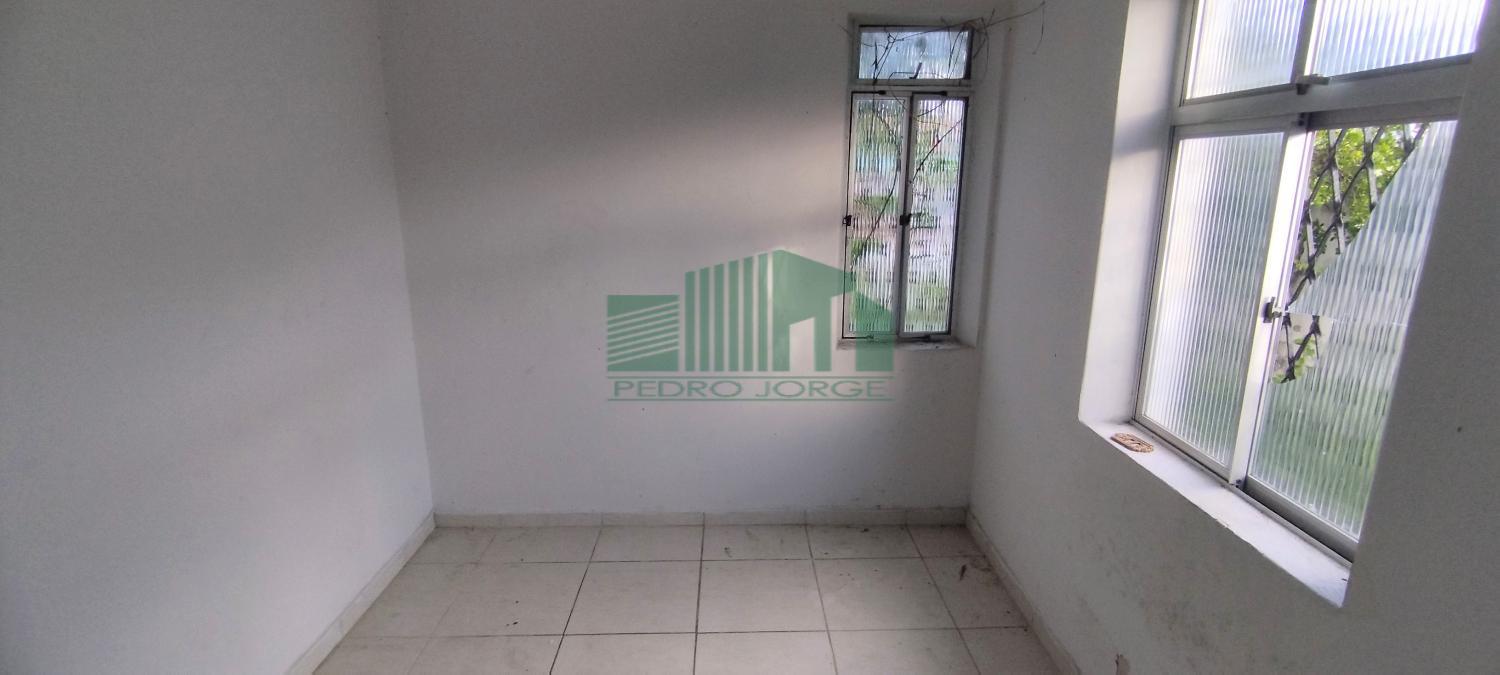 Casa à venda e aluguel com 4 quartos, 200m² - Foto 16