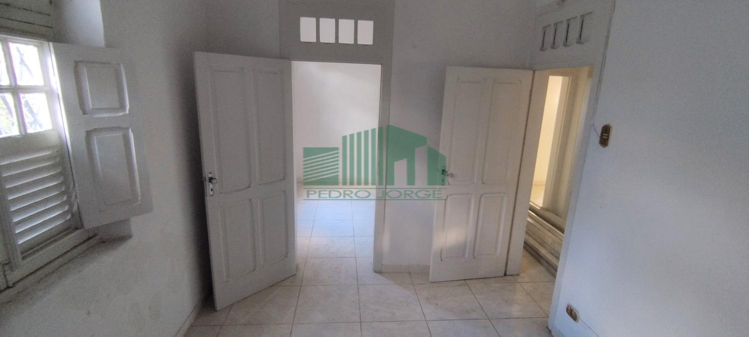 Casa à venda e aluguel com 4 quartos, 200m² - Foto 13