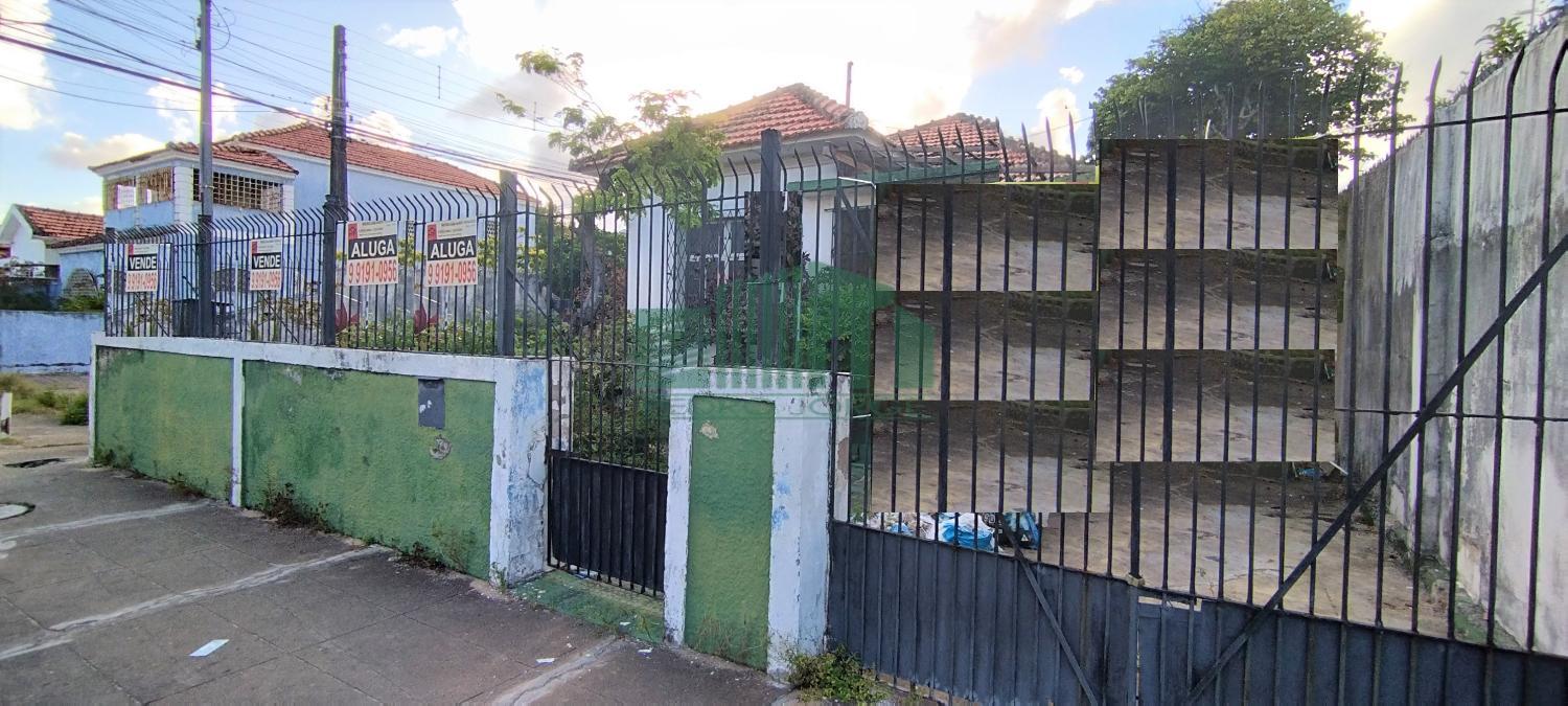 Casa à venda e aluguel com 4 quartos, 200m² - Foto 2