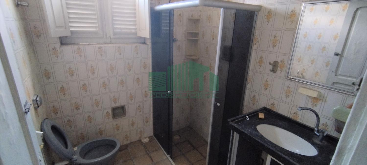 Casa à venda e aluguel com 4 quartos, 200m² - Foto 17