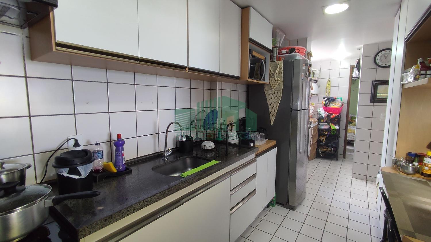 Apartamento à venda com 3 quartos, 96m² - Foto 18