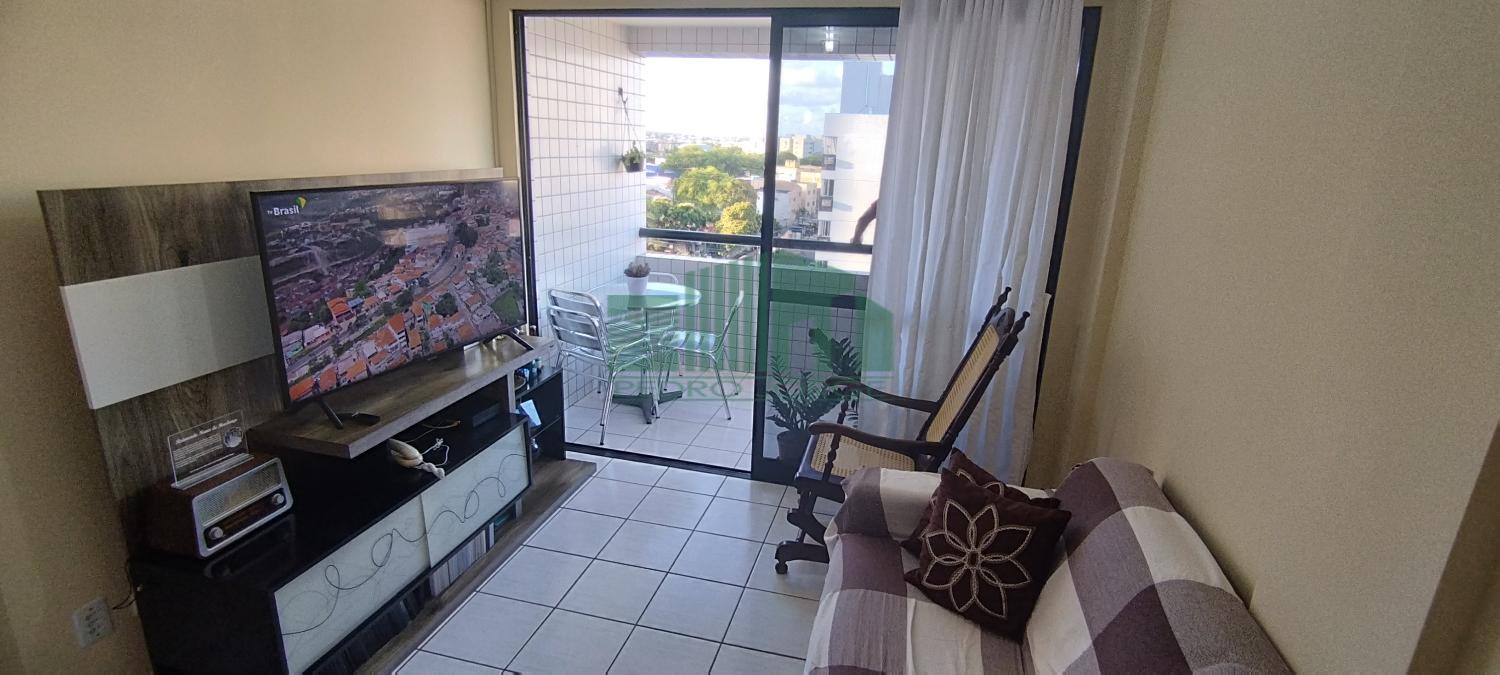 Apartamento à venda com 3 quartos, 70m² - Foto 2