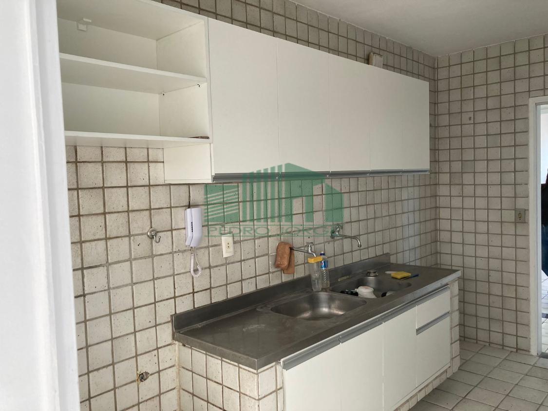 Apartamento à venda com 3 quartos, 130m² - Foto 19