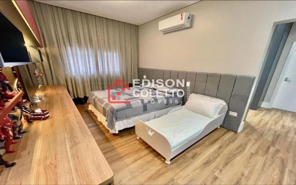 Casa de Condomínio à venda, 375m² - Foto 14