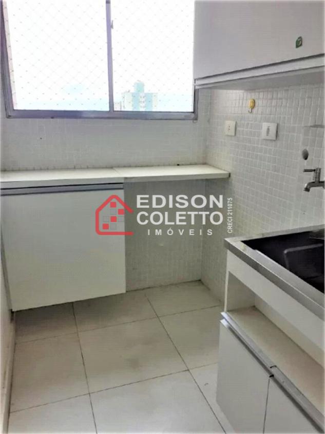 Apartamento à venda com 3 quartos, 76m² - Foto 26