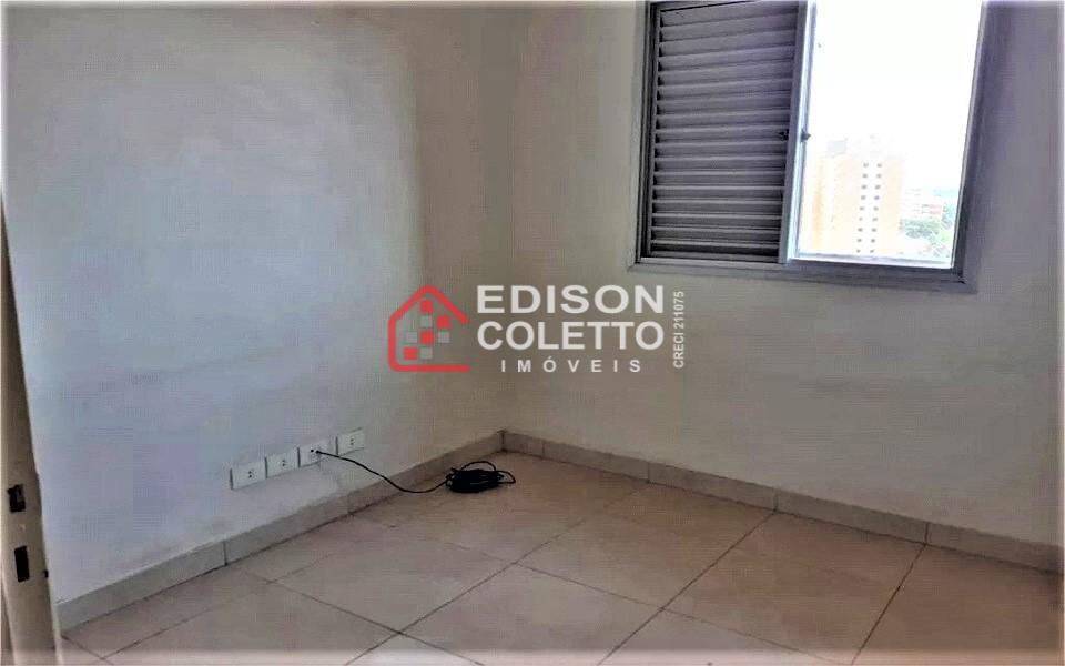 Apartamento à venda com 3 quartos, 76m² - Foto 15