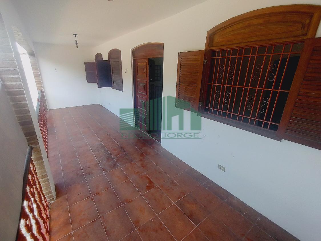 Casa à venda com 5 quartos, 400m² - Foto 1