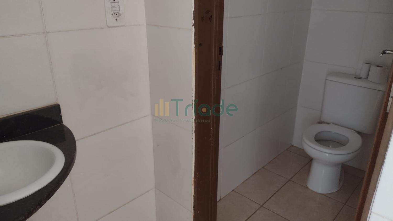 Casa para alugar com 2 quartos, 70m² - Foto 18