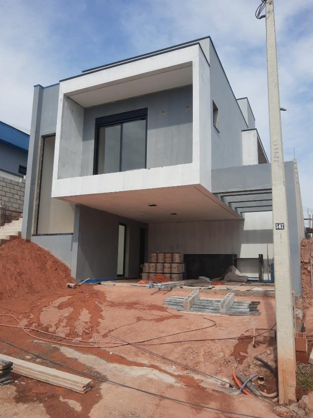 Casa de Condomínio à venda com 3 quartos, 202m² - Foto 1