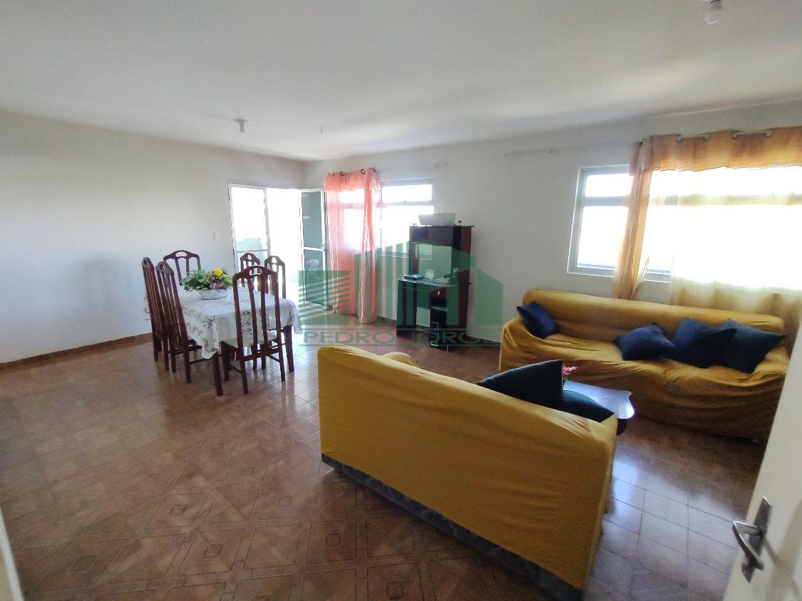 Apartamento à venda com 3 quartos, 298m² - Foto 3