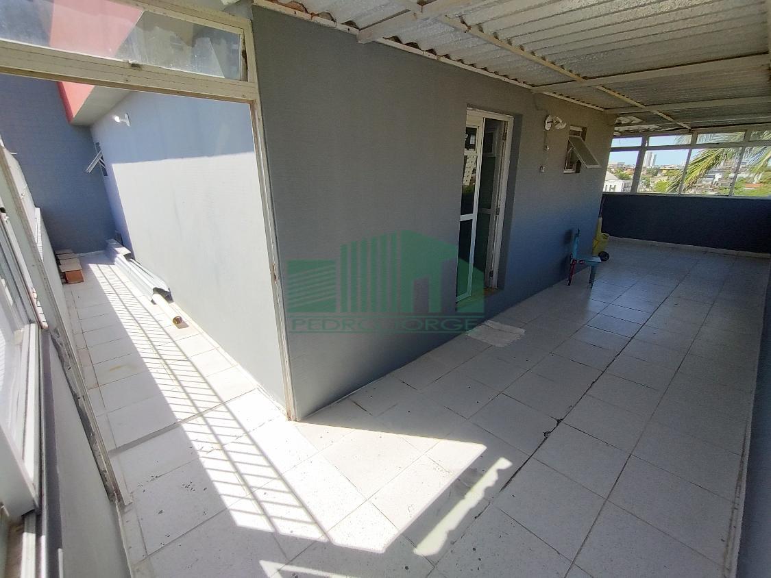 Apartamento à venda com 3 quartos, 298m² - Foto 18