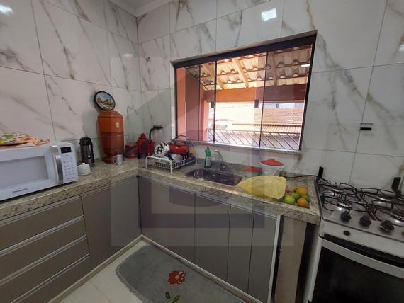 Sobrado à venda com 2 quartos, 250m² - Foto 5