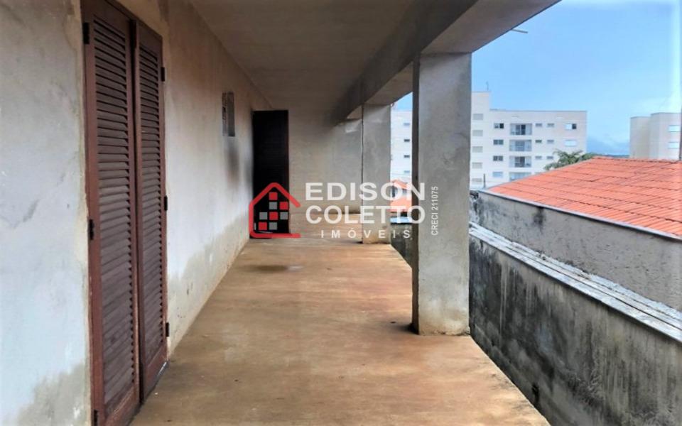 Casa à venda com 3 quartos, 270m² - Foto 16