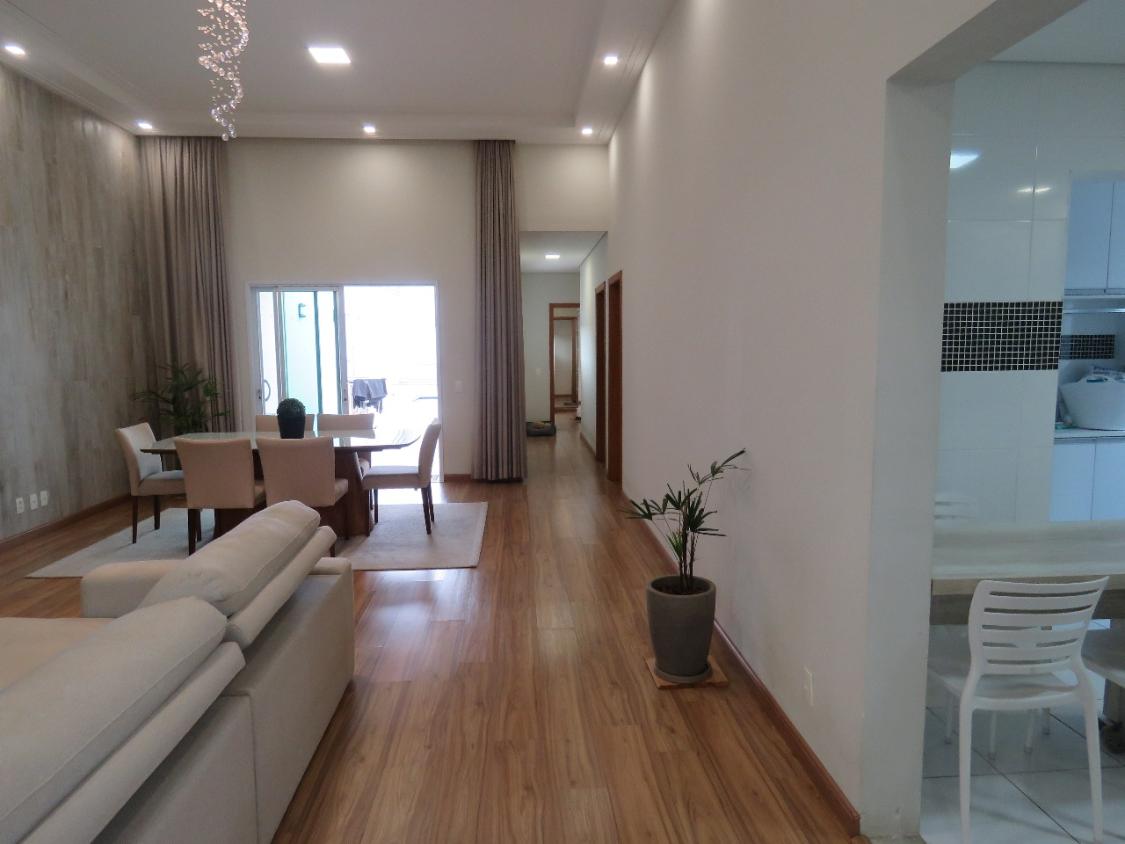 Casa à venda com 4 quartos, 185m² - Foto 6