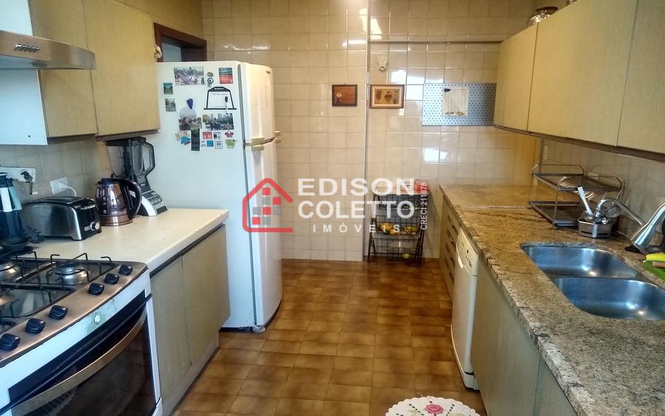 Apartamento à venda com 3 quartos, 178m² - Foto 24