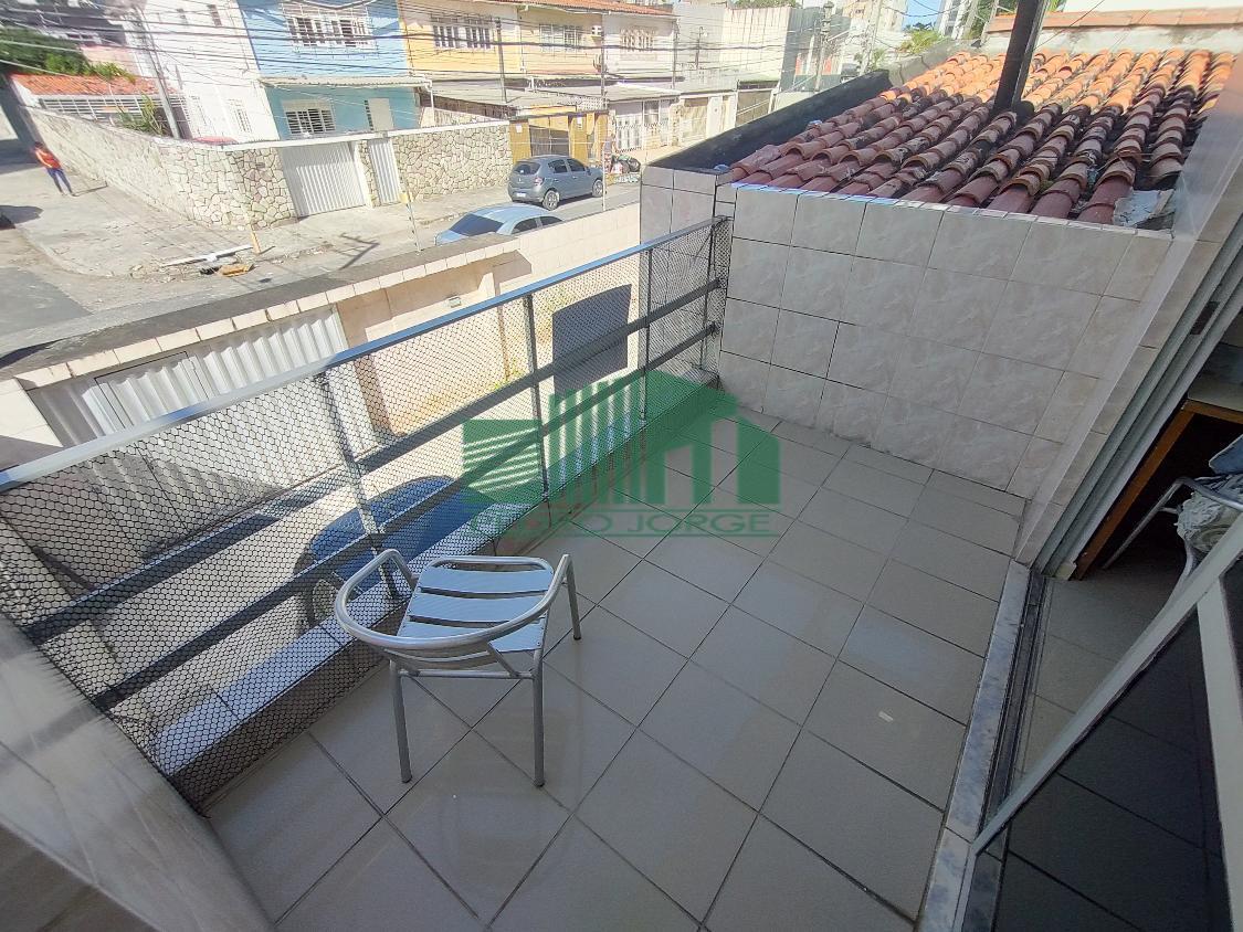 Casa à venda com 4 quartos, 250m² - Foto 12