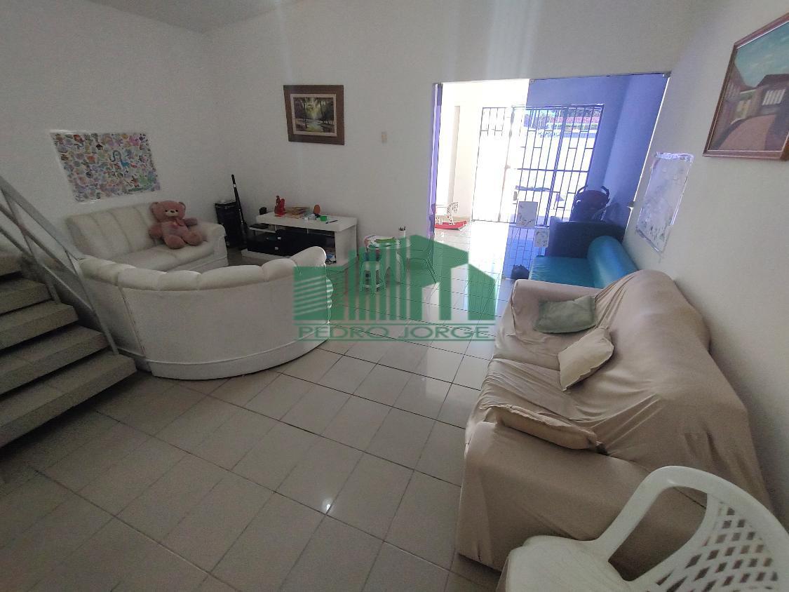 Casa à venda com 4 quartos, 250m² - Foto 7