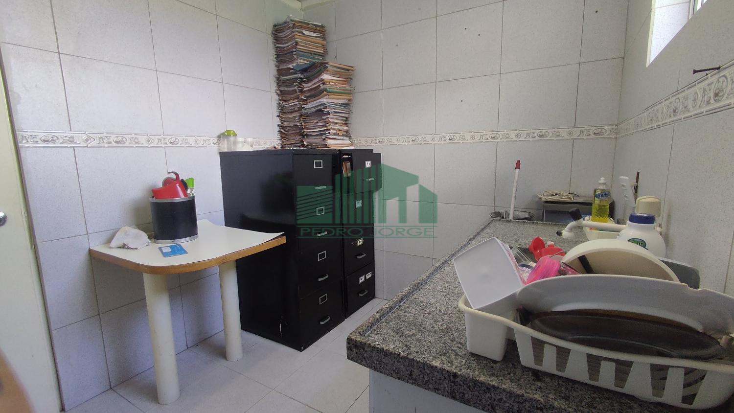 Casa para alugar com 4 quartos, 90m² - Foto 19