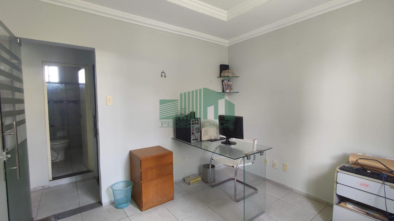 Casa para alugar com 4 quartos, 90m² - Foto 11