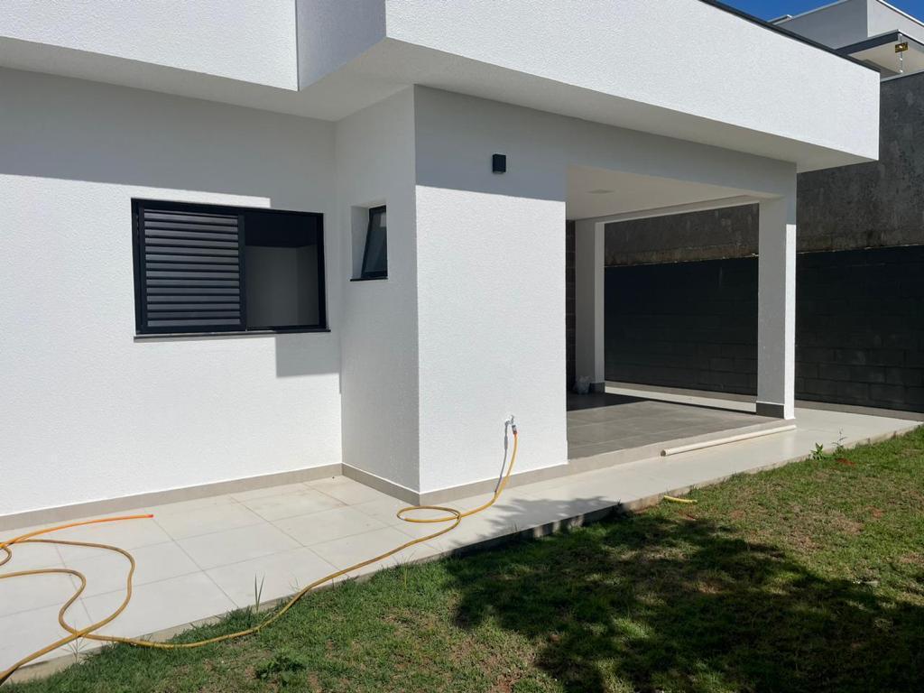 Casa à venda com 3 quartos, 125m² - Foto 4