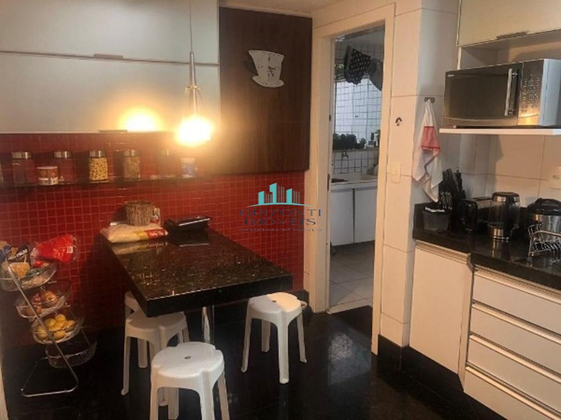 Apartamento à venda com 4 quartos, 215m² - Foto 5