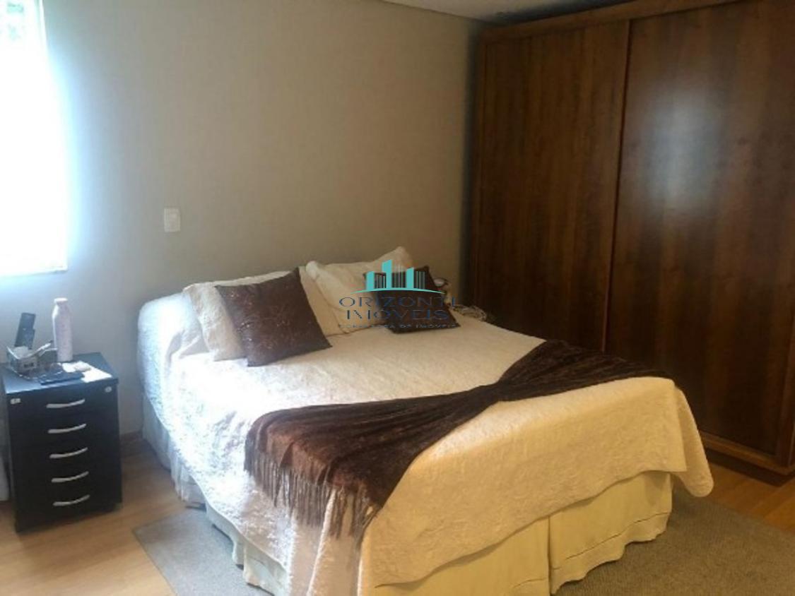 Apartamento à venda com 4 quartos, 215m² - Foto 10