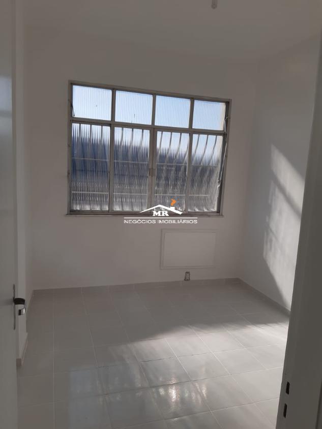 Apartamento à venda com 1 quarto, 50m² - Foto 2