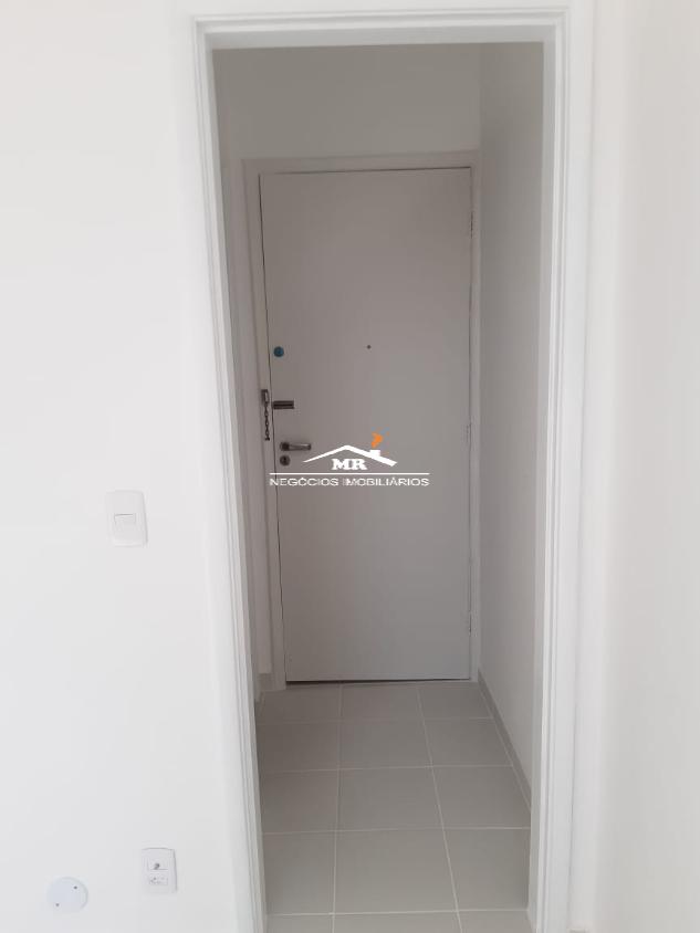 Apartamento à venda com 1 quarto, 50m² - Foto 4