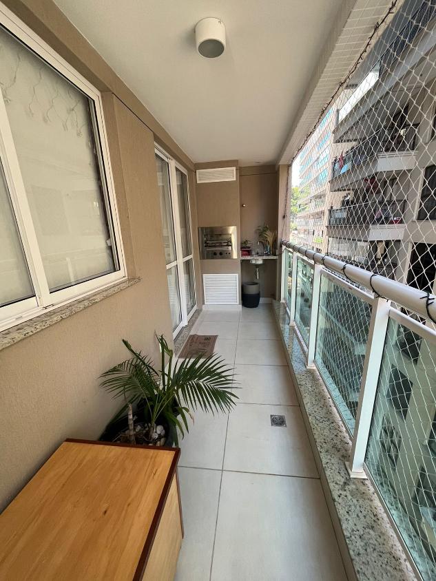 Apartamento à venda com 2 quartos, 72m² - Foto 4