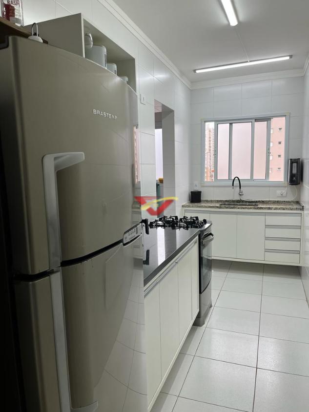 Apartamento à venda com 2 quartos, 80m² - Foto 17