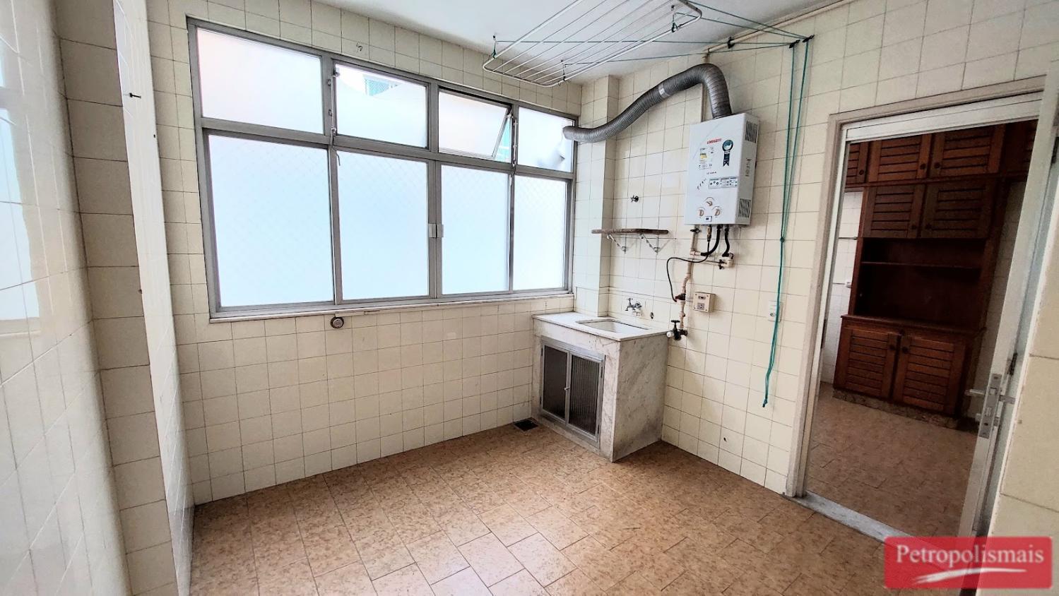 Apartamento à venda com 3 quartos, 2m² - Foto 8