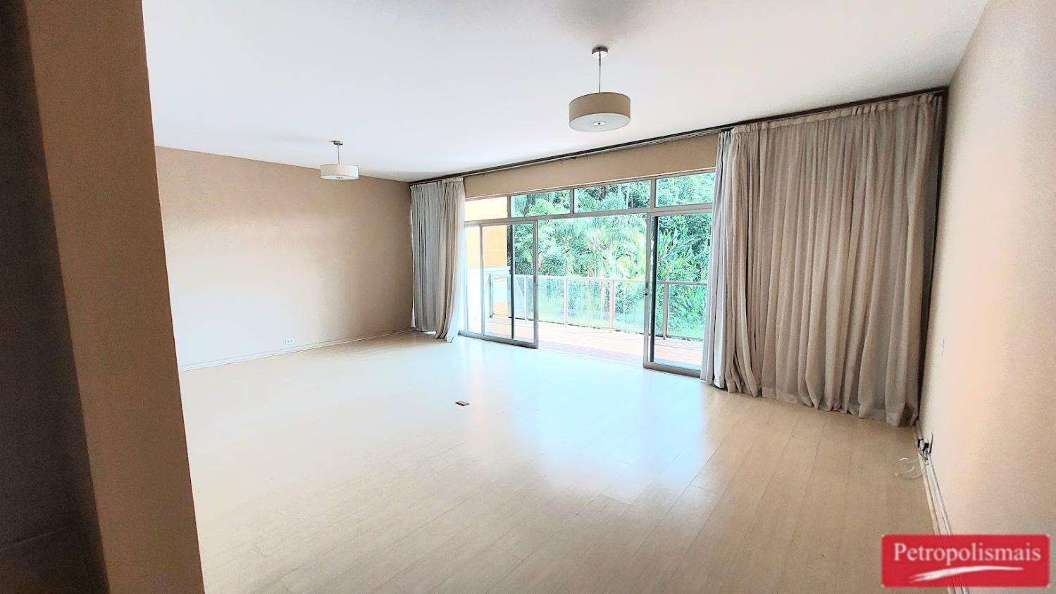 Apartamento à venda com 3 quartos, 2m² - Foto 5