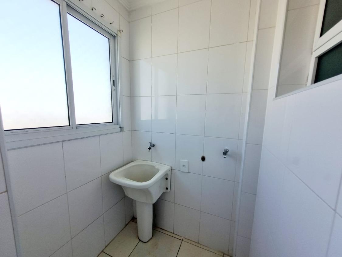 Apartamento para alugar com 2 quartos, 60m² - Foto 16