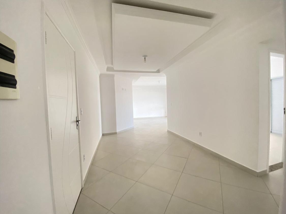 Apartamento para alugar com 3 quartos, 131m² - Foto 6