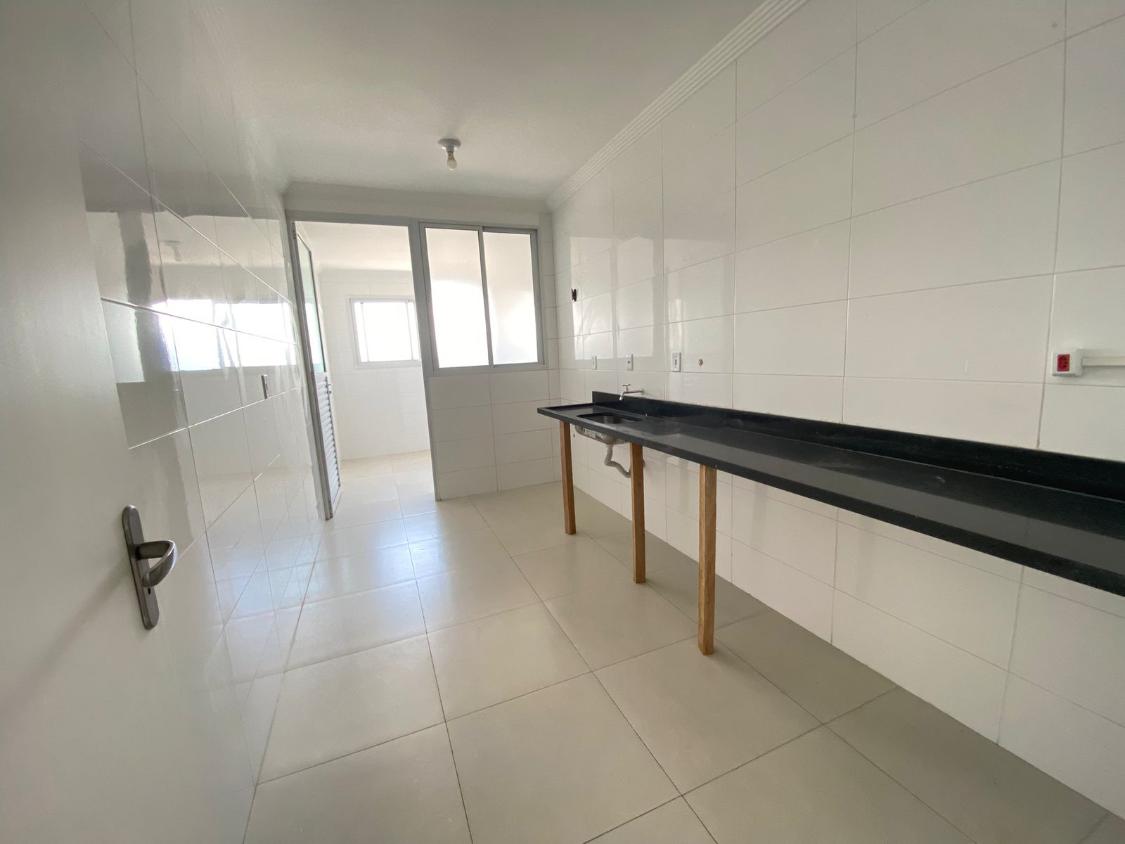 Apartamento para alugar com 3 quartos, 131m² - Foto 11