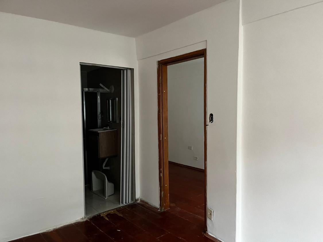 Apartamento à venda com 1 quarto, 35m² - Foto 2