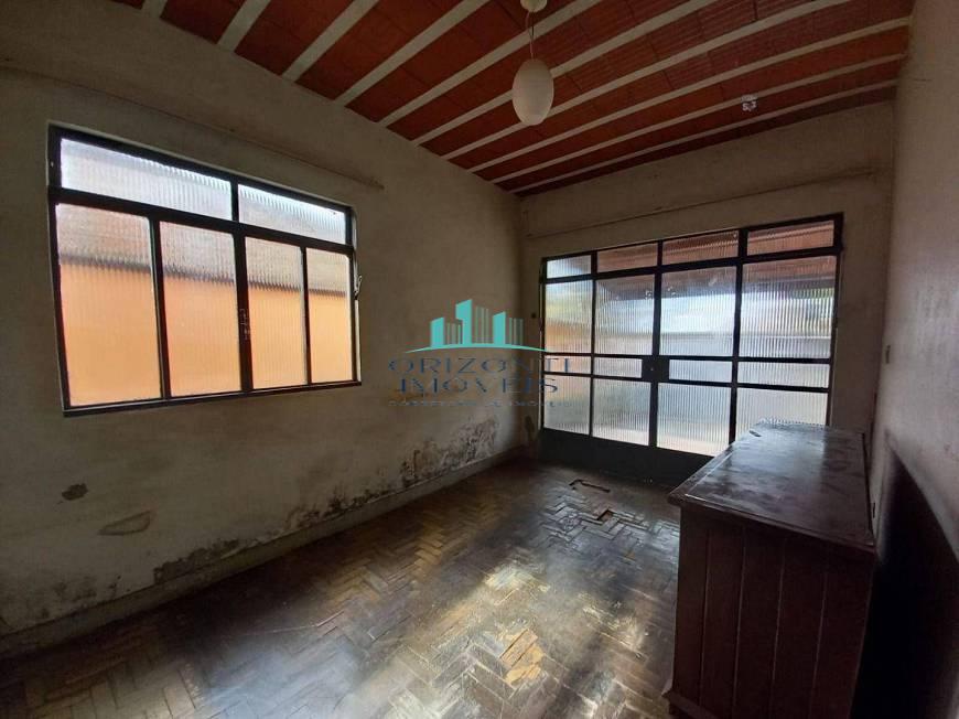 Casa à venda com 5 quartos, 207m² - Foto 9