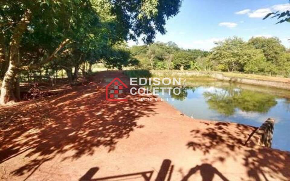 Fazenda à venda com 2 quartos, 25000m² - Foto 35