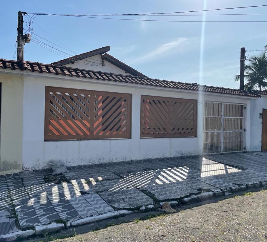 Casa para alugar com 2 quartos, 135m² - Foto 1